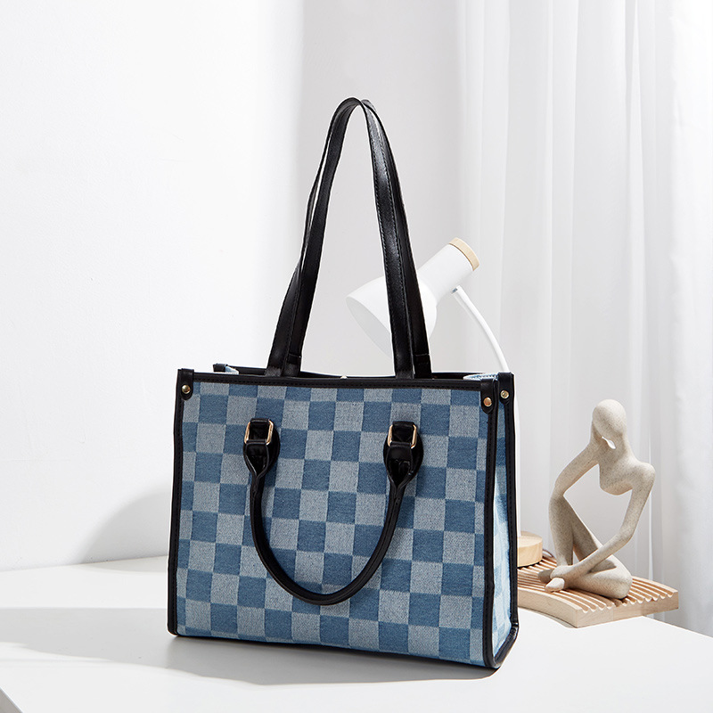 Tote Bag Women's Bag 2023 New Fashion Stylish Good Texture Large Capacity Canvas Bag Commuter's All-Matching Shoulder Handbag Fashion