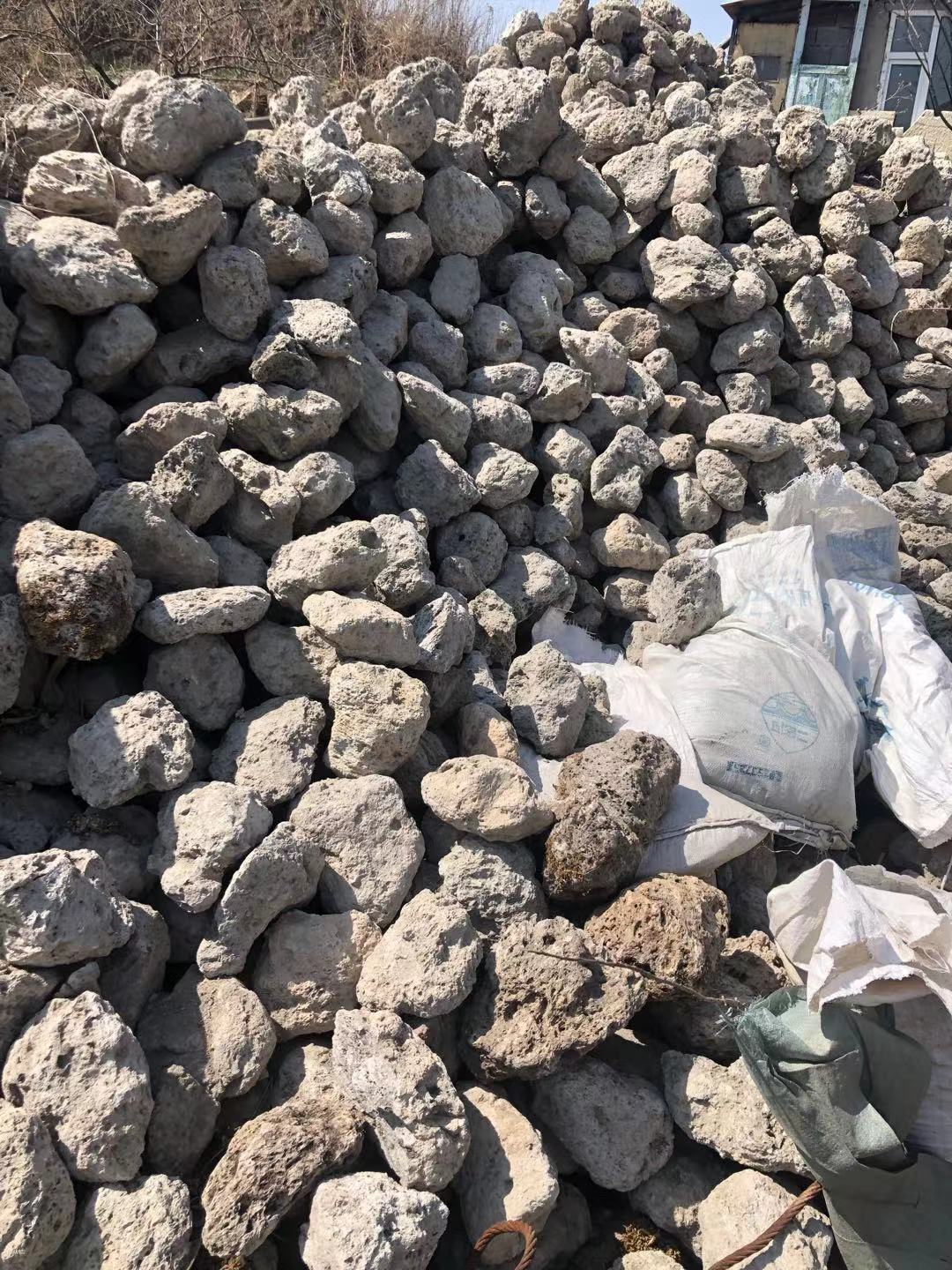 长白山浮石,白色浮石,轻石,不同规格,不同大小.