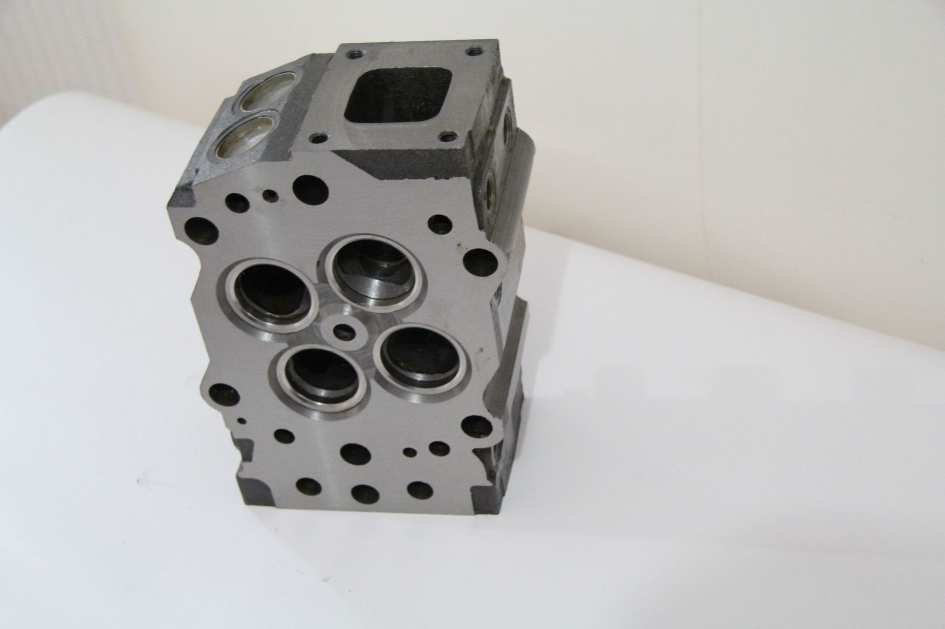 厂家直销工程机械配件k19发动机缸盖 适用于康明斯发动机替代件