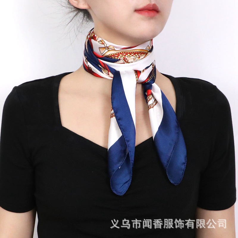 2023 Autumn and Winter New Fashion Chain Silk Scarf 70x70 Square Scarf Stewardess Business Ol Commuter Scarf Decorations Scarf