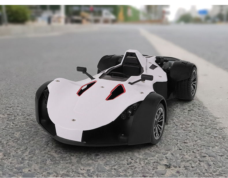 美致新款喷雾合金高速遥控车仿真高速赛车充电四驱遥控车男孩玩具