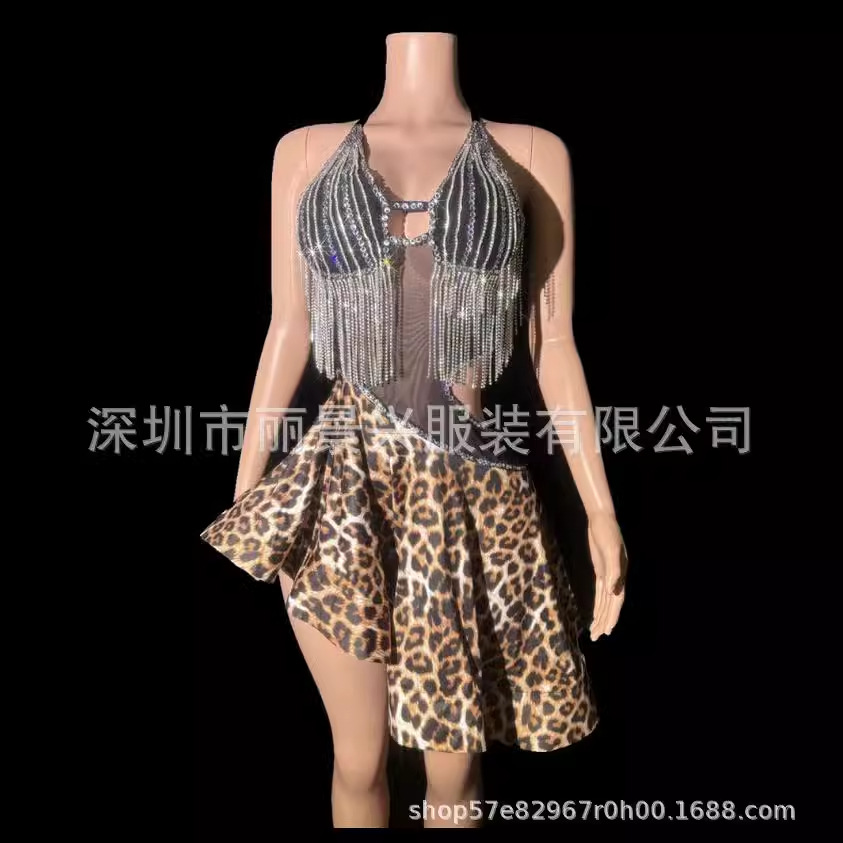 新款演出拉丁 服图片-海量高清新款演出拉丁 服图片大全 - 阿里巴巴
