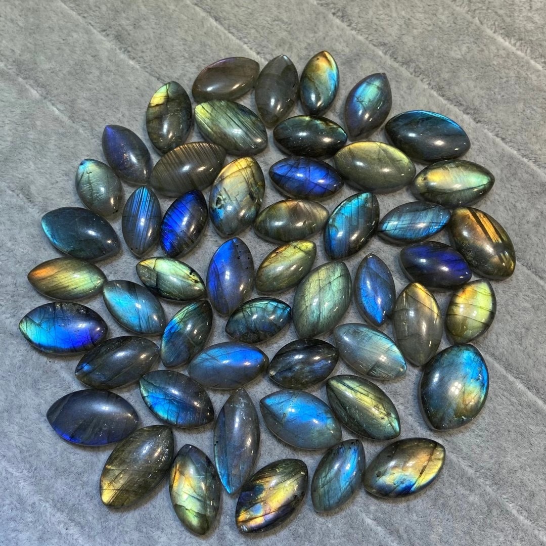 天然闪光石拉长石马眼吊坠镶嵌裸石彩蓝光晶体月光石成色厂家批发