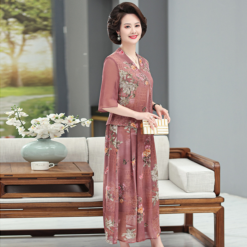 中年妇女半身裙子