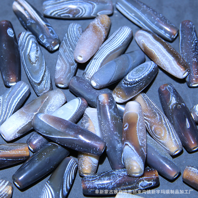 缠丝玛瑙蓝沁白皮勒子 尺寸大小不一 diy吊坠配珠量大优惠-阿里巴巴