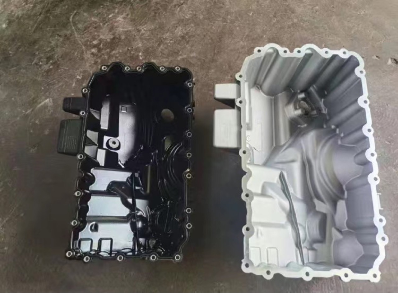 适用宝马3系5系 f18 n20汽车发动机油底壳 铝制打胶款11137618512