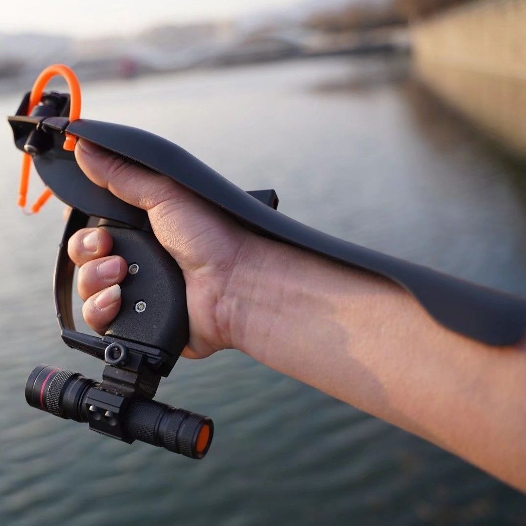 新款滑轮打鱼弹弓射鱼套装安全打鱼远射鱼箭鱼轮鱼镖鱼狼渔郎