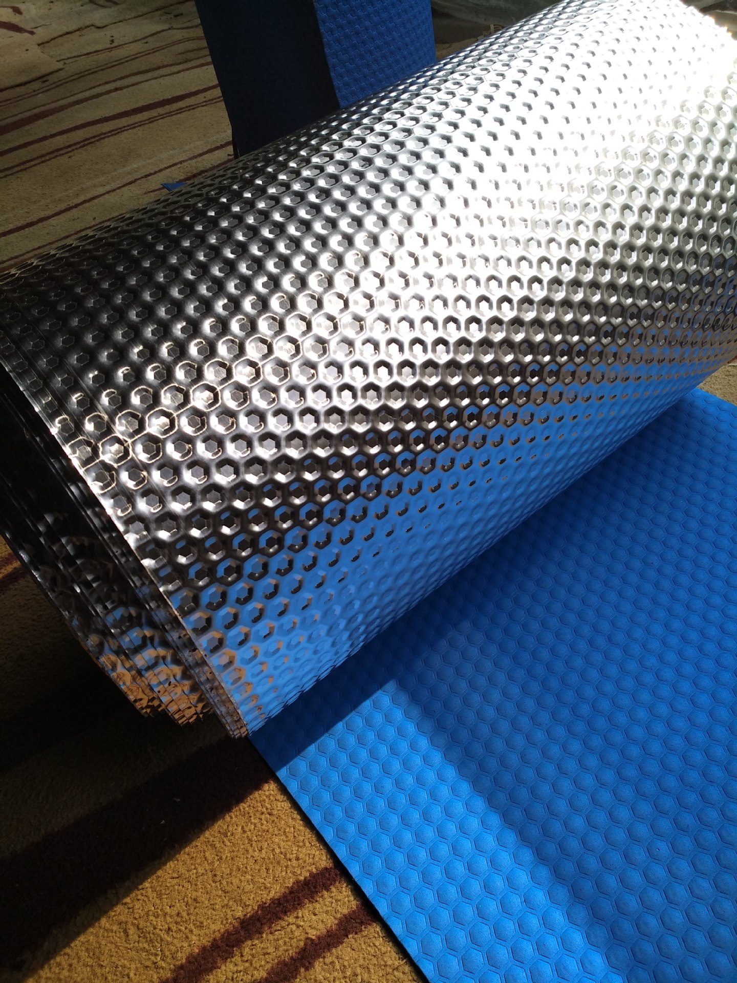 不锈钢无声雨棚静音雨篷消音板材阳台防盗网遮阳篷铝合金遮雨隔音