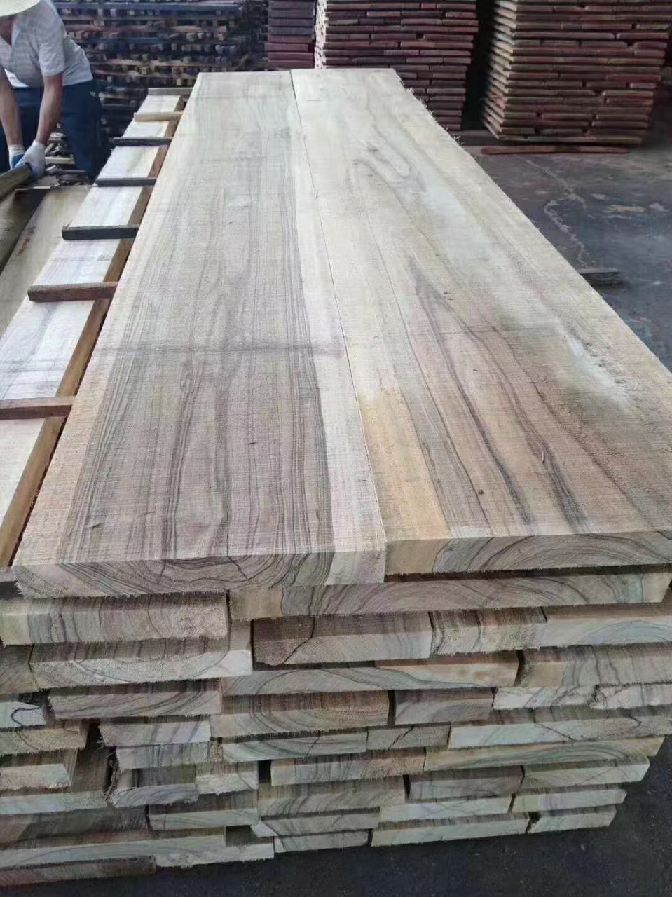 巴新胡桃原木 胡桃木板材 wal 人面子 家具装饰料 规格齐全