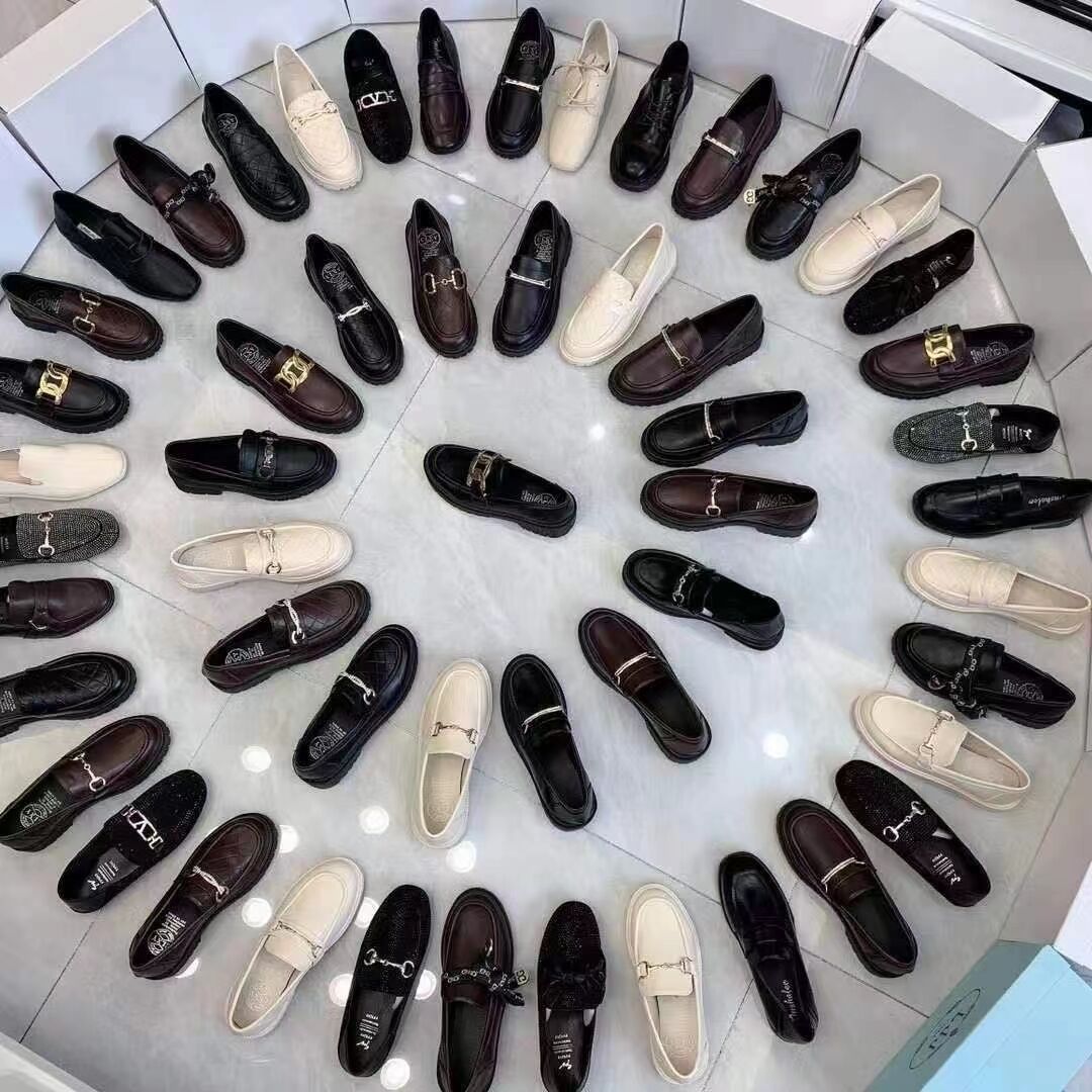 库存鞋尾货鞋批发地摊鞋处理鞋杂款男女鞋断码鞋一手货源内销外贸