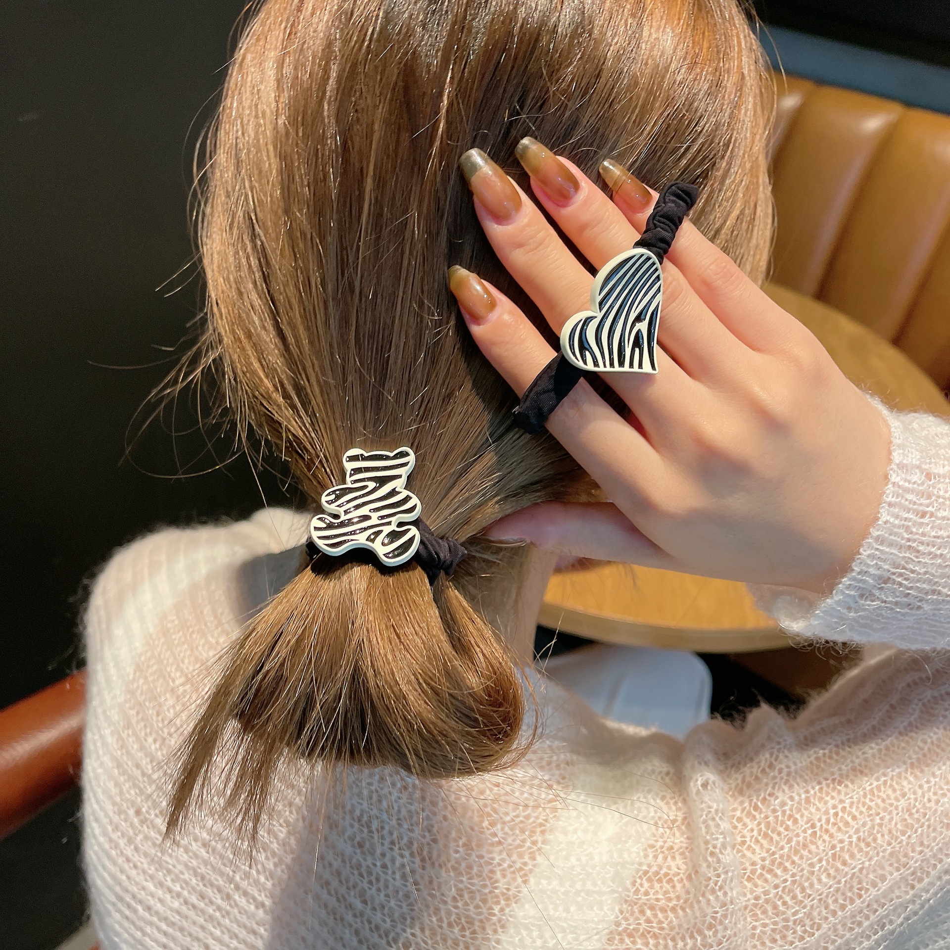 58成交640个韩国东大门皇冠小熊熊发圈女扎头发精美水钻发饰头绳女生