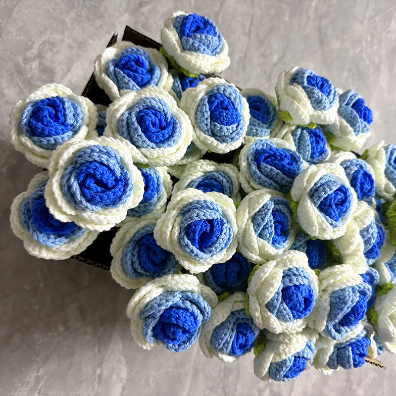roses woven bouquet fake flower handmade crochet artificial flower wool flower finished valentine‘s day teacher‘s day gift