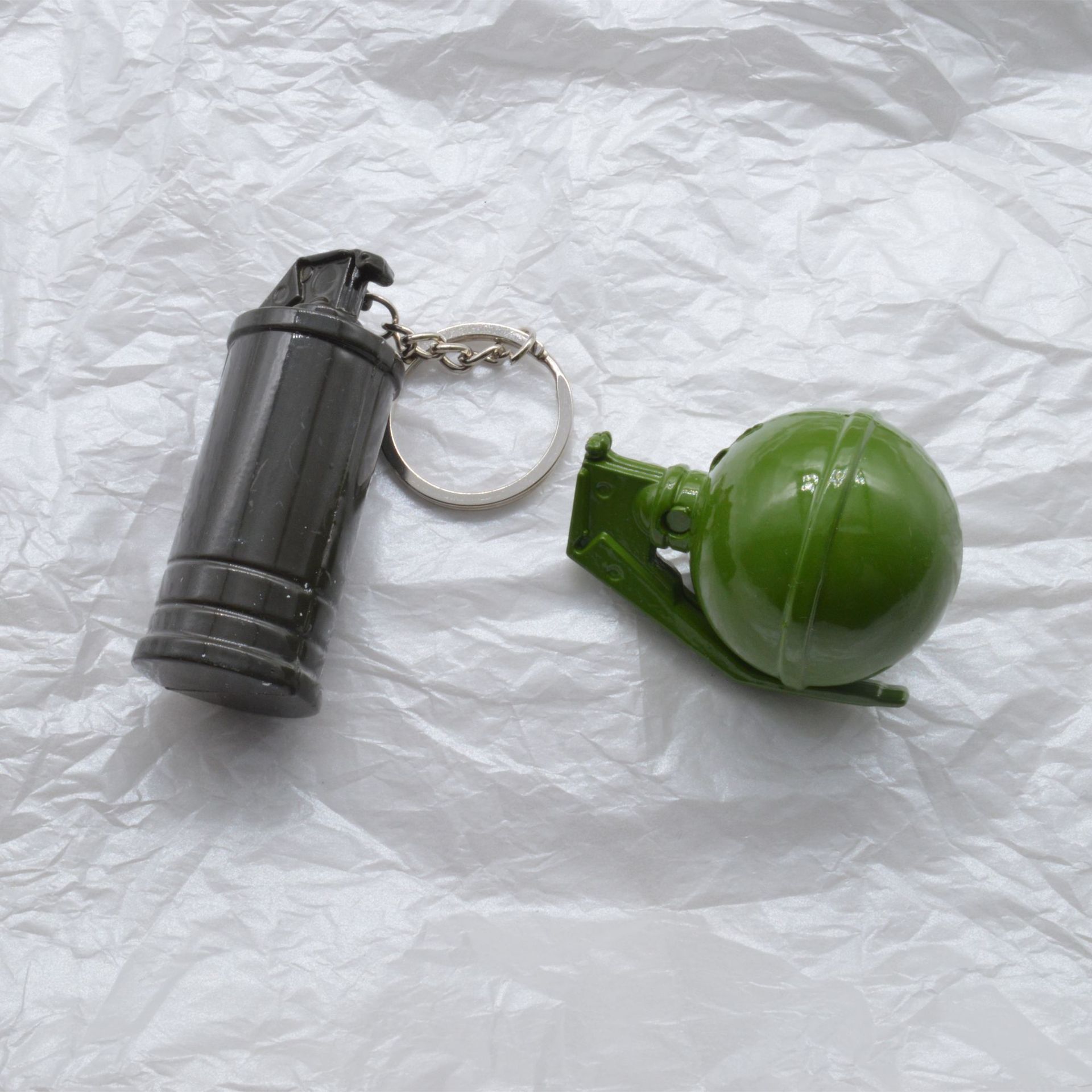 吃鸡游戏钥匙扣手雷碎片烟雾弹绝地求生周边挂件小礼品