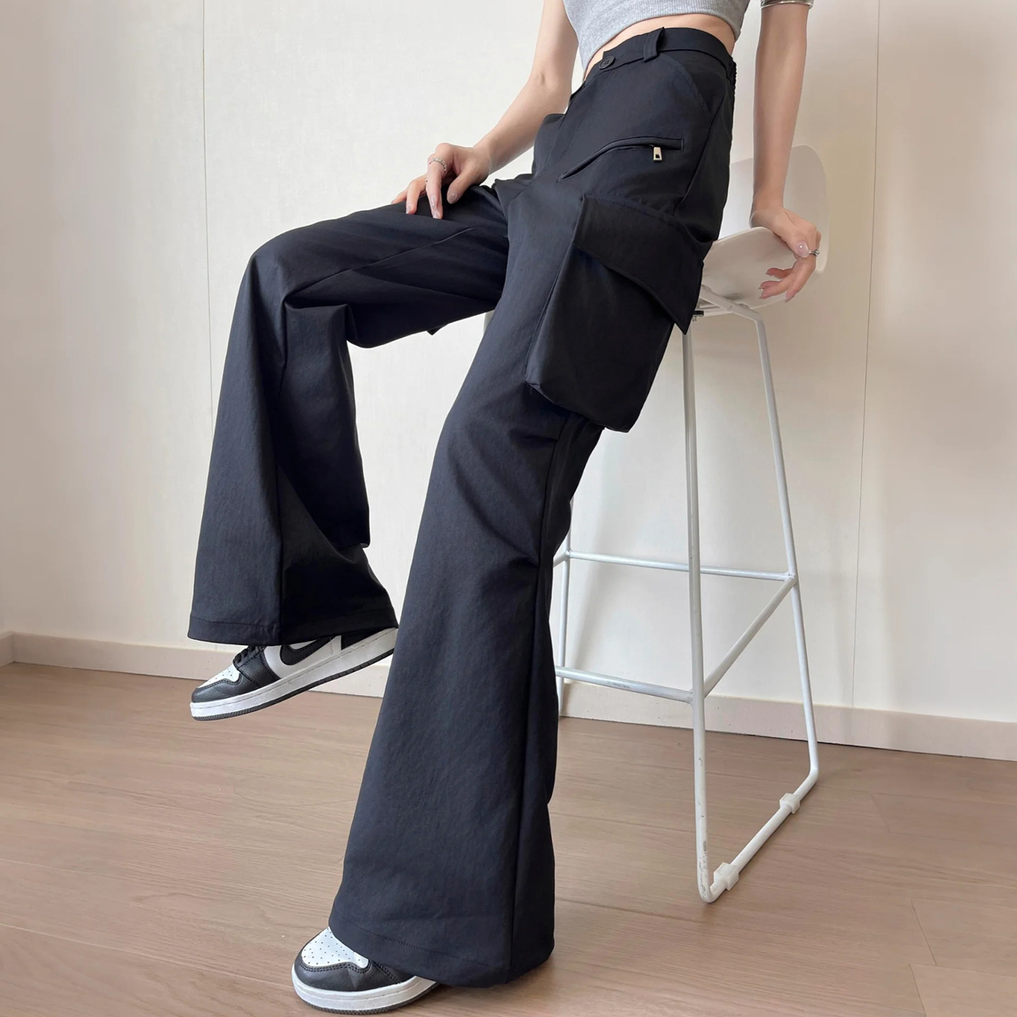 黑色工装裤女2025新款春秋冬季美式伞兵冲锋裤宽松休闲登山运动裤