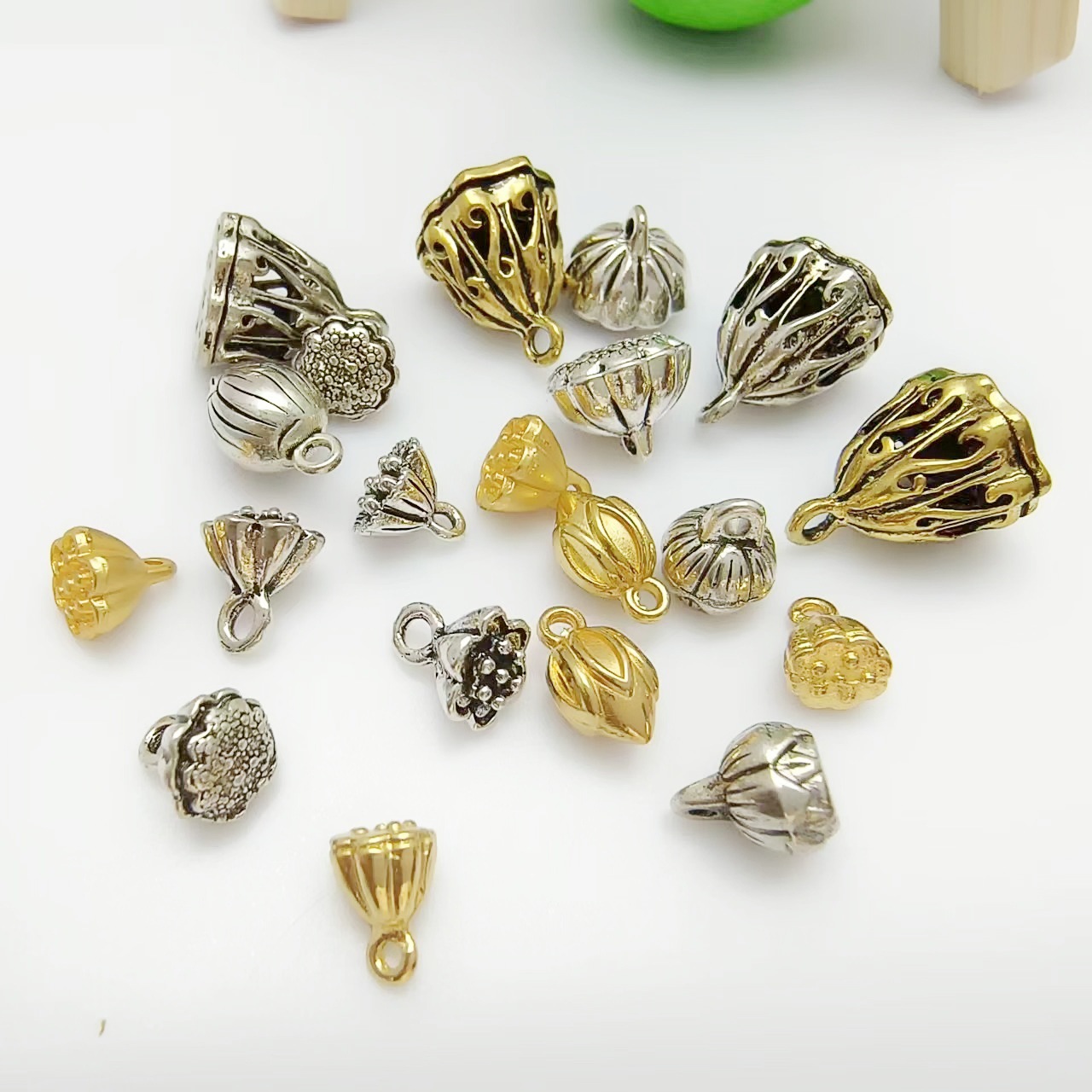 藏银服饰纽扣莲花配件 diy手工编织水晶红绳手链项链莲子莲蓬挂坠