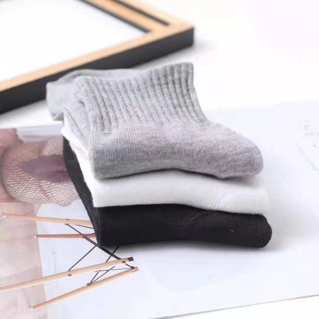 Men's Black, White and Gray Three-Color Socks Men's Socks Yuan Store Stall Supply Wholesale