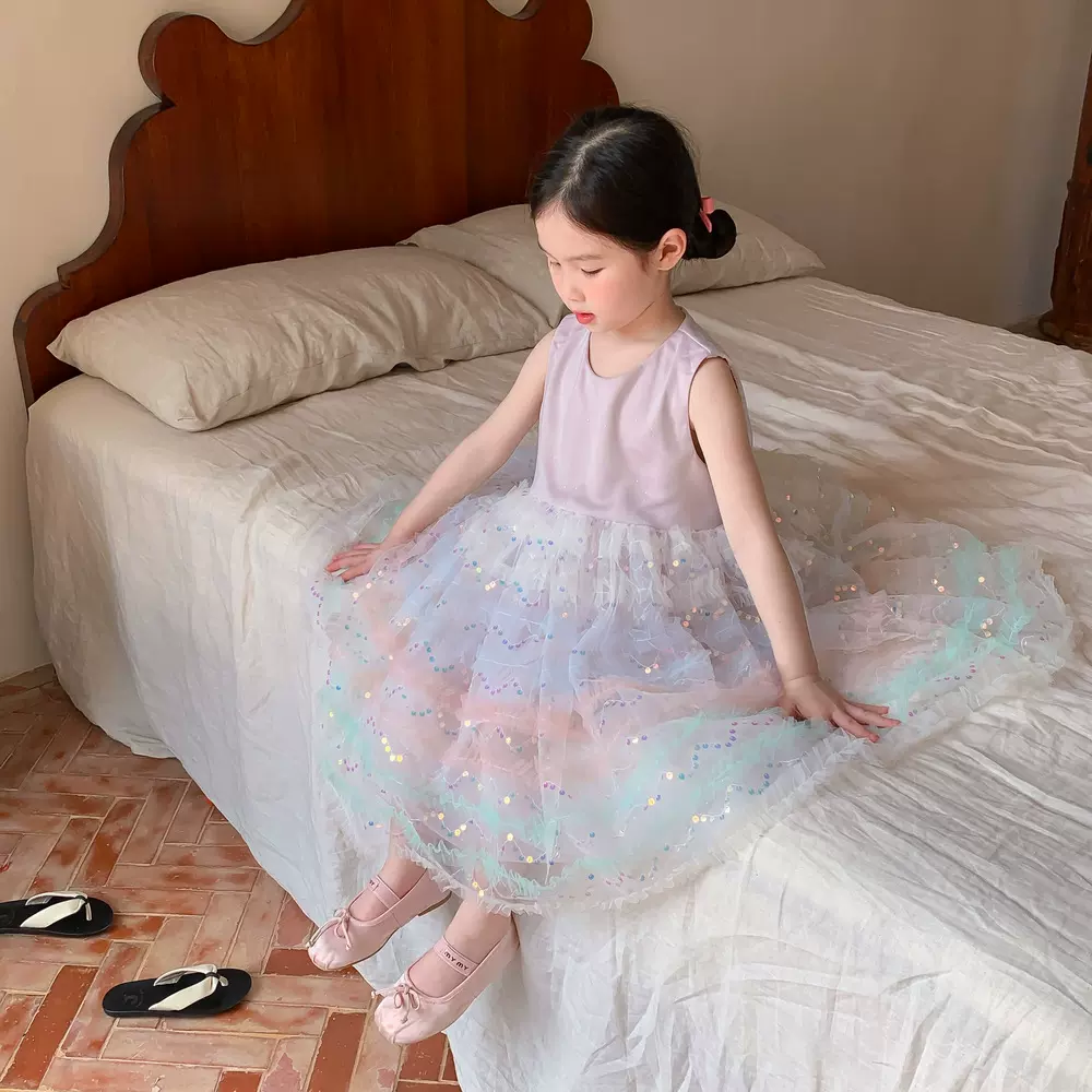 童裙2026夏款女童儿童亮晶晶漂亮彩色七彩纱裙无袖背心公主裙末小