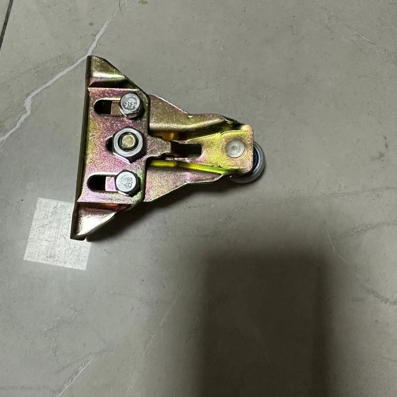 批发汽车零件移门滚轮总成hiace 68320-26010-阿里巴巴