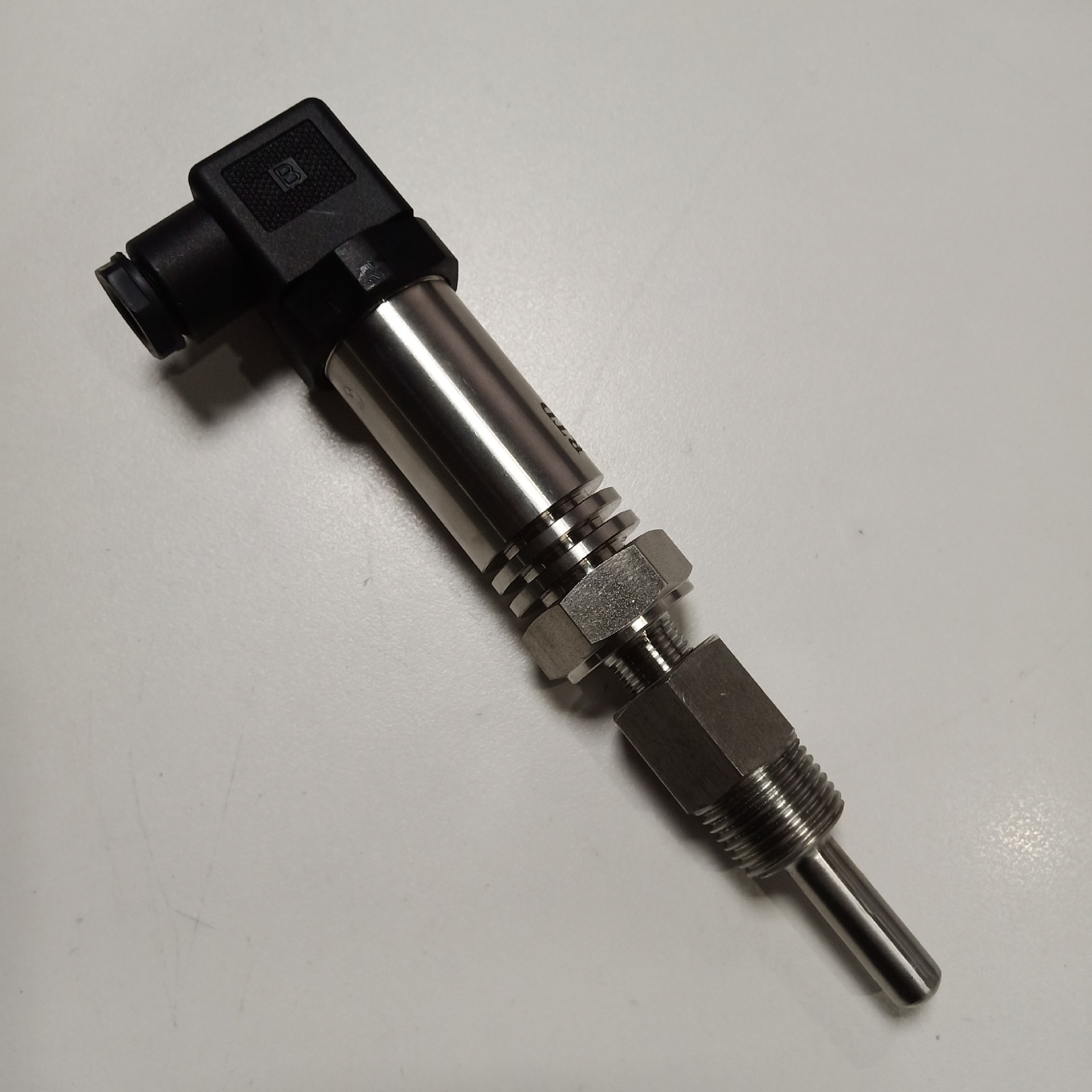 zysensor套管型温度传感器0-100度4-20ma 1/2螺纹管长管径可以选