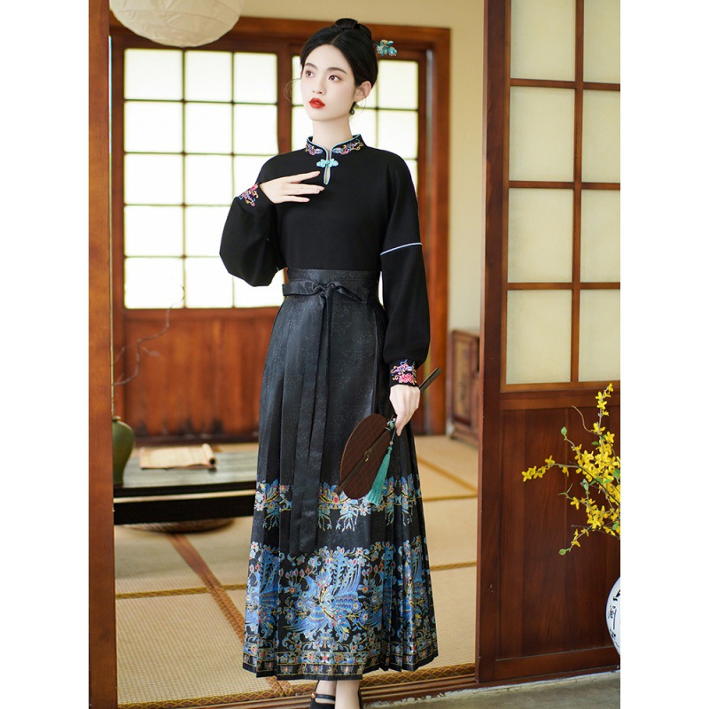 2023秋新款立领国风卫衣女别致长袖休闲百搭国潮上衣 马面裙-阿里巴巴