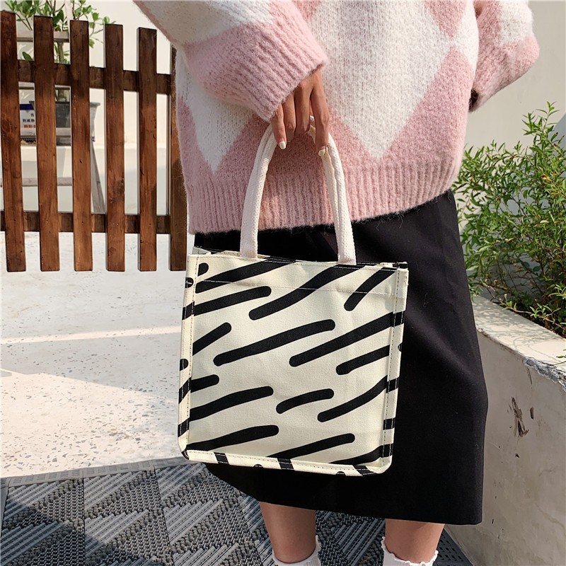 Simple Trendy Canvas Bag for Women 2022 Autumn New Travel Commuter Leopard Print Handbag Portable All-Matching Lunch Bag