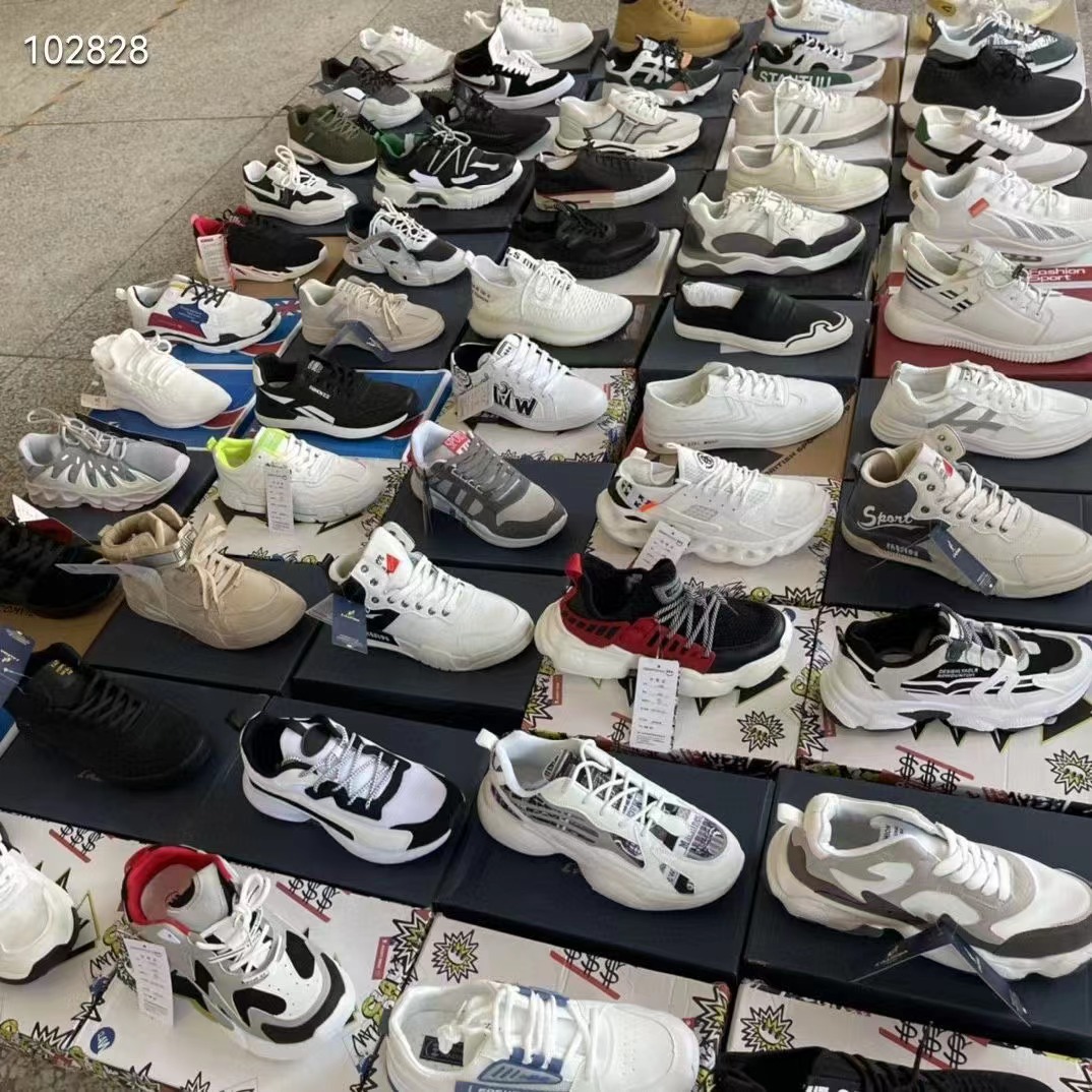 真皮坡跟运动女鞋