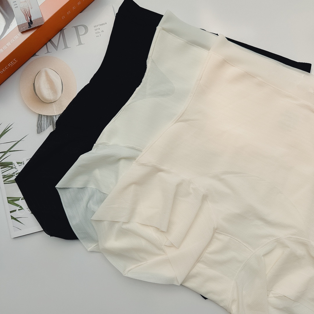 p068160qy 早秋新款裸塑收腹高腰内裤法式简约透气舒适短裤4.