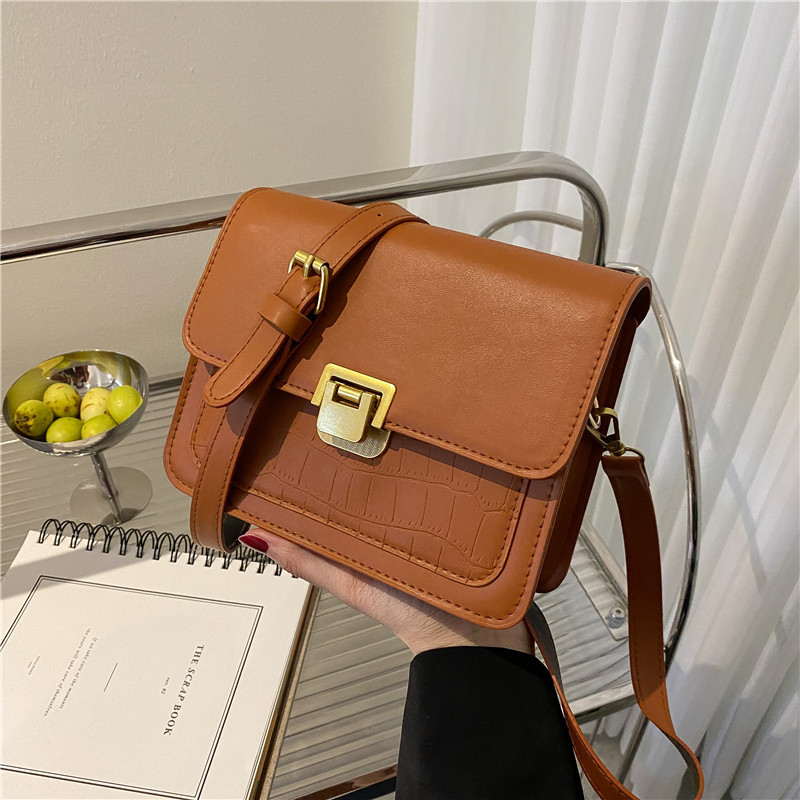 Casual Small Bag for Women 2022 New Fashion Retro Textured New Crossbody Bag Simple Shoulder Small Square Bag