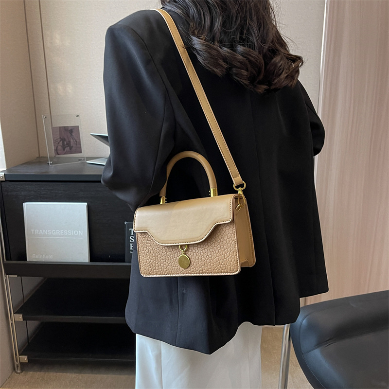 Advanced Texture Small Bag for Women 2023 Spring and Summer Popular Messenger Bag All-Match Shoulder Portable Small Square Bag