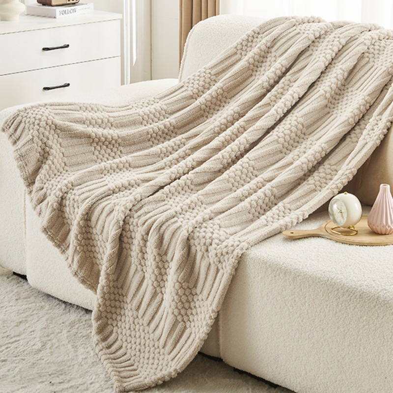 柔软法兰绒舒适毛毯沙发办公室可水洗轻质毯子四季皆宜温暖毛绒毯