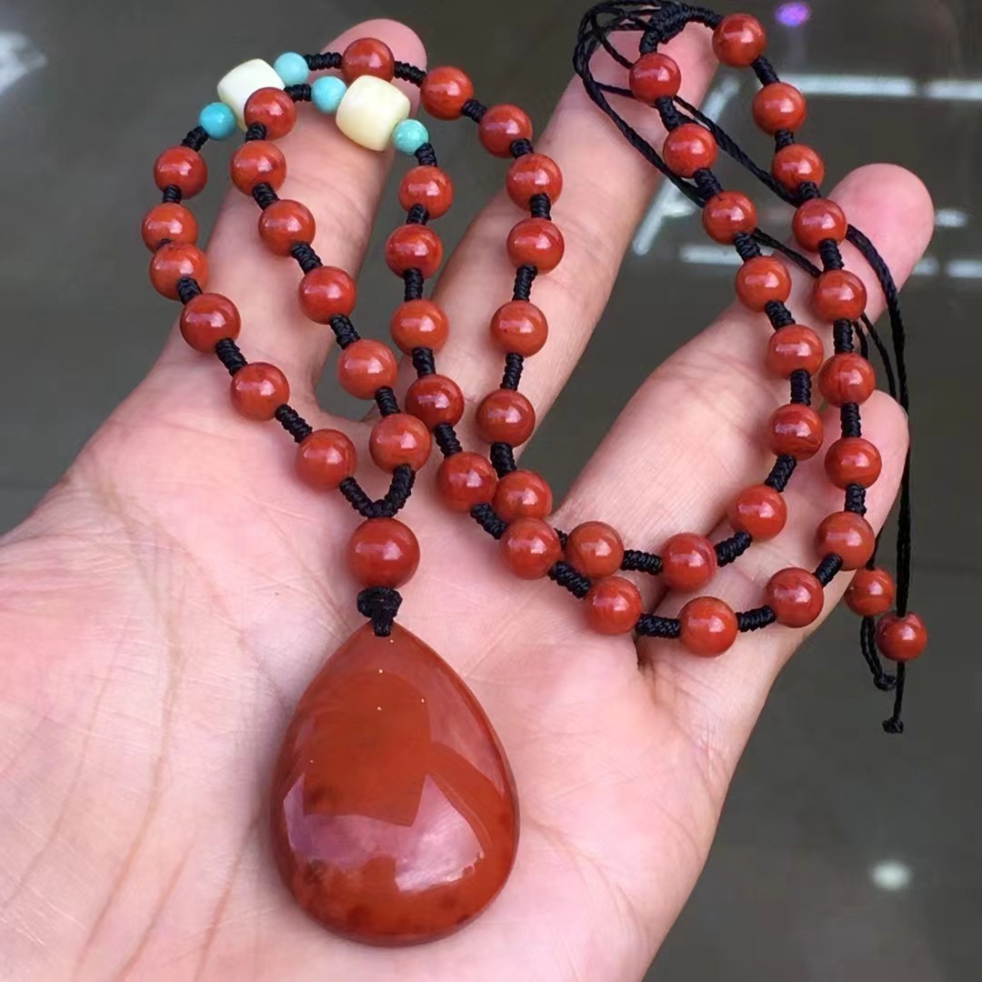天然瓦西南红水滴吊坠项链满肉玫瑰红柿子红搭配精美南红编制挂链
