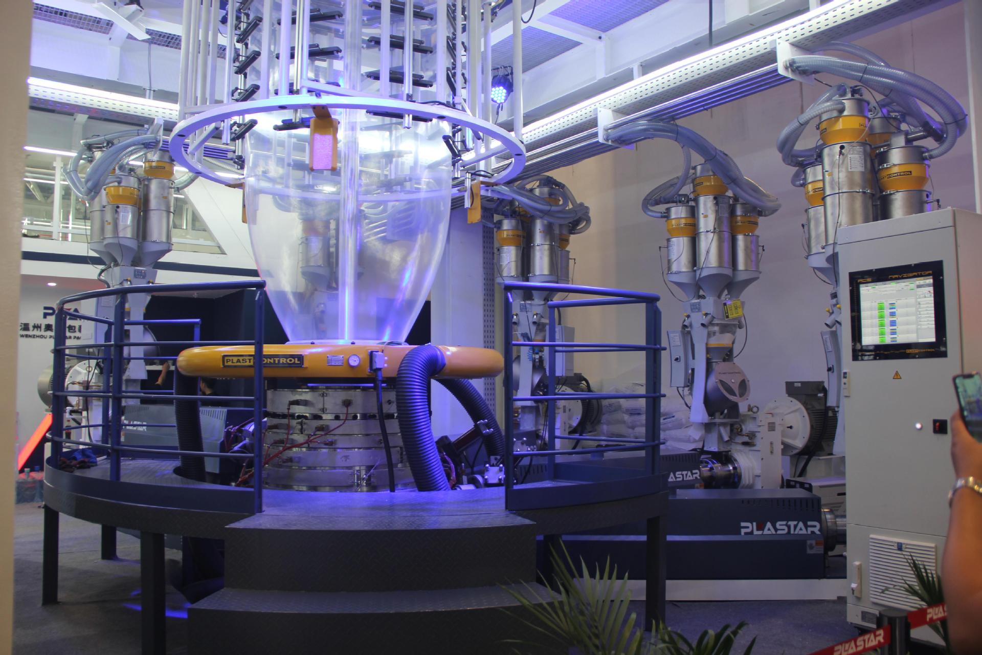 七层共挤吹膜机