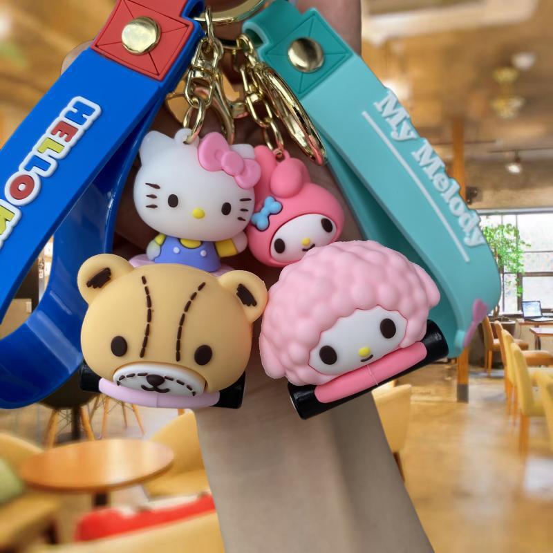 New Sanrio Drag Car Keychain Mingchuang Clow M Lovely Bag Pendant Car Key Chain Wholesale