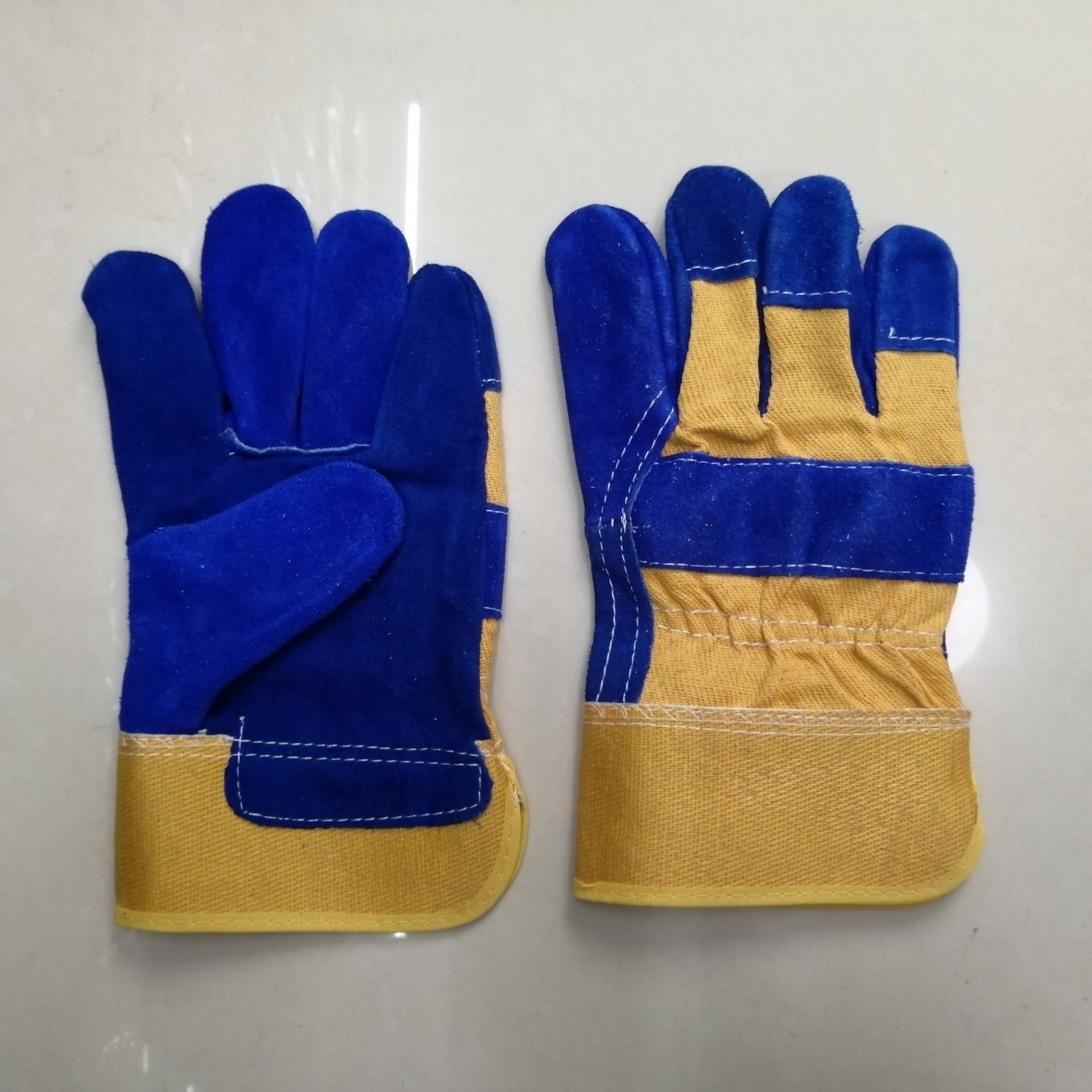 电焊工烧焊手套柔软牛二皮焊工绝缘隔热工业工地劳保劳务手套