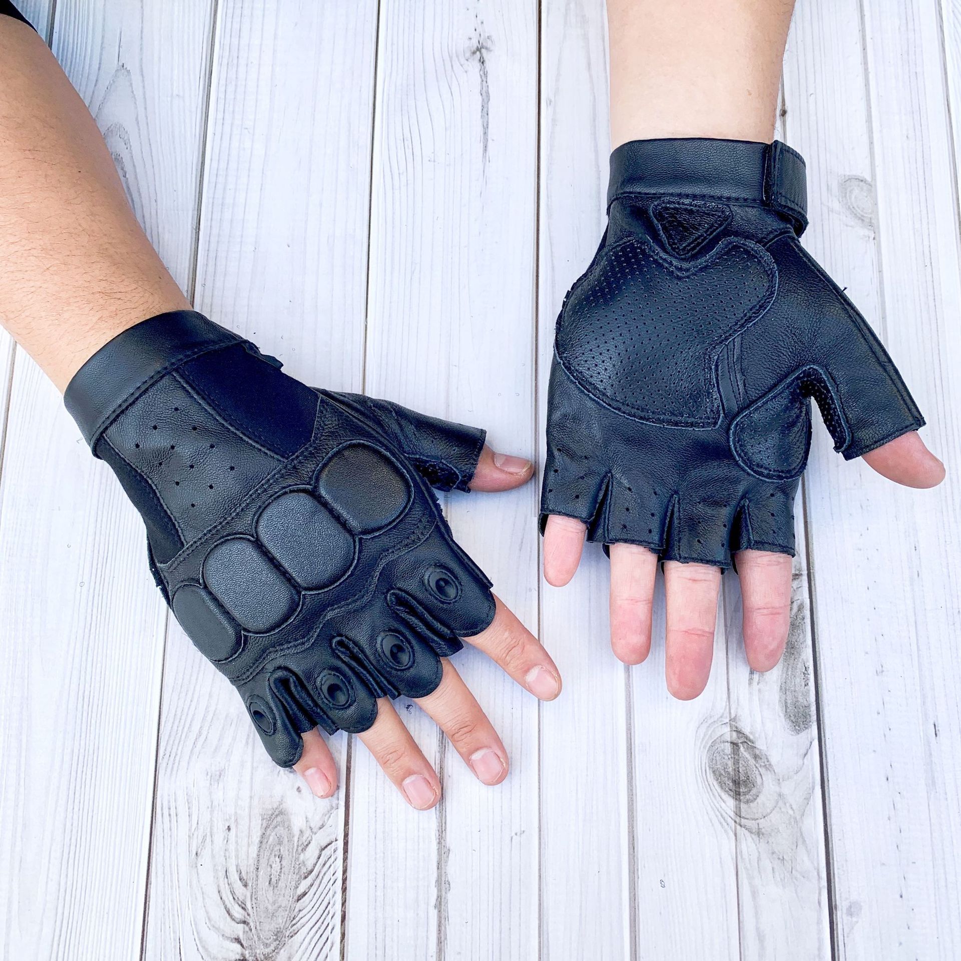 真皮半指战术手套男安保安防巡逻雪豹猎鹰特种兵作战训练配发手套