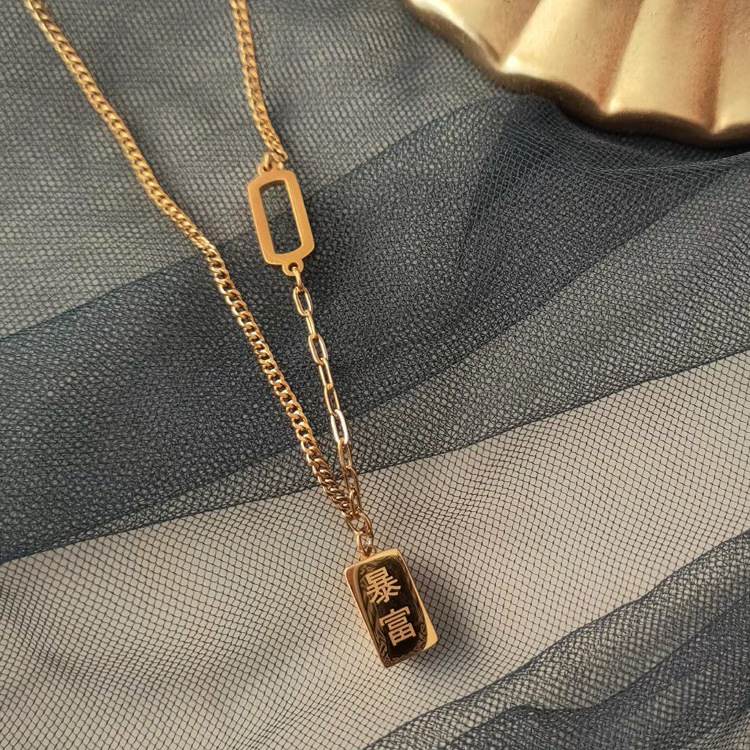 招财高品质暴富小金条项链女钛钢包金色实心小金砖ab侧身锁骨链