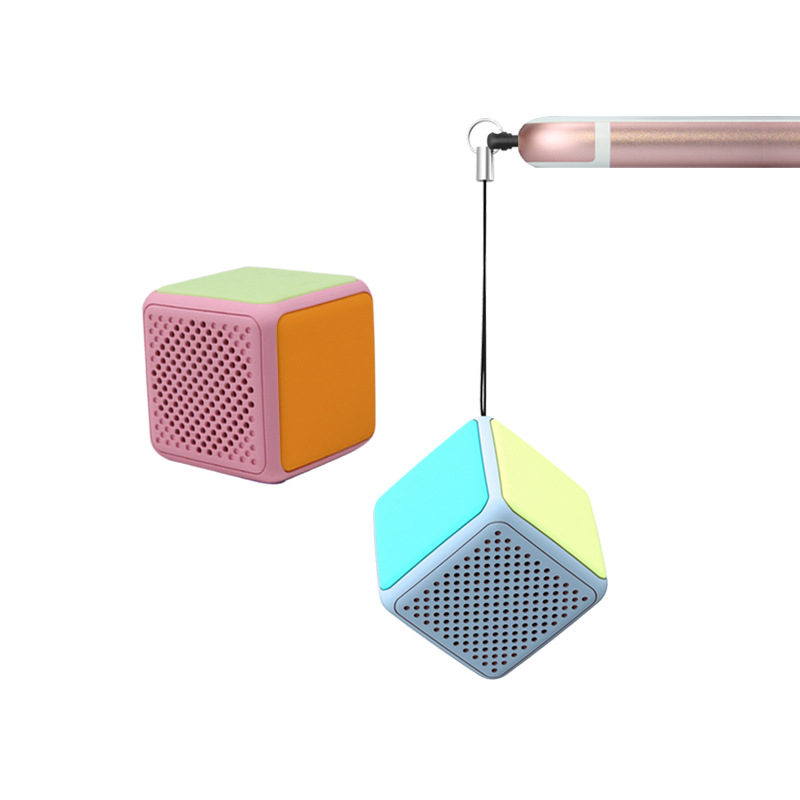 新款无线迷你蓝牙小音响 创意手机低音炮马卡龙色正方形魔方音箱