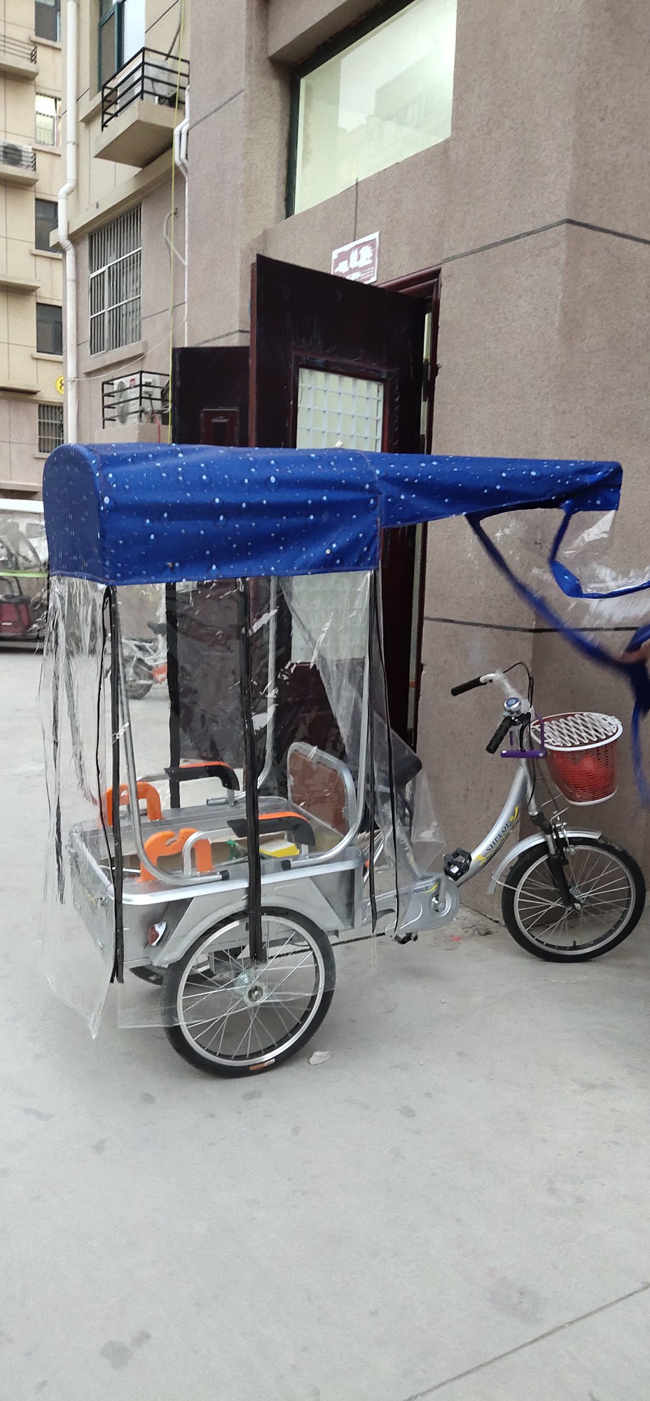 脚蹬三轮车车篷雨篷遮阳蓬电动车车棚电动车雨棚人力车棚批发