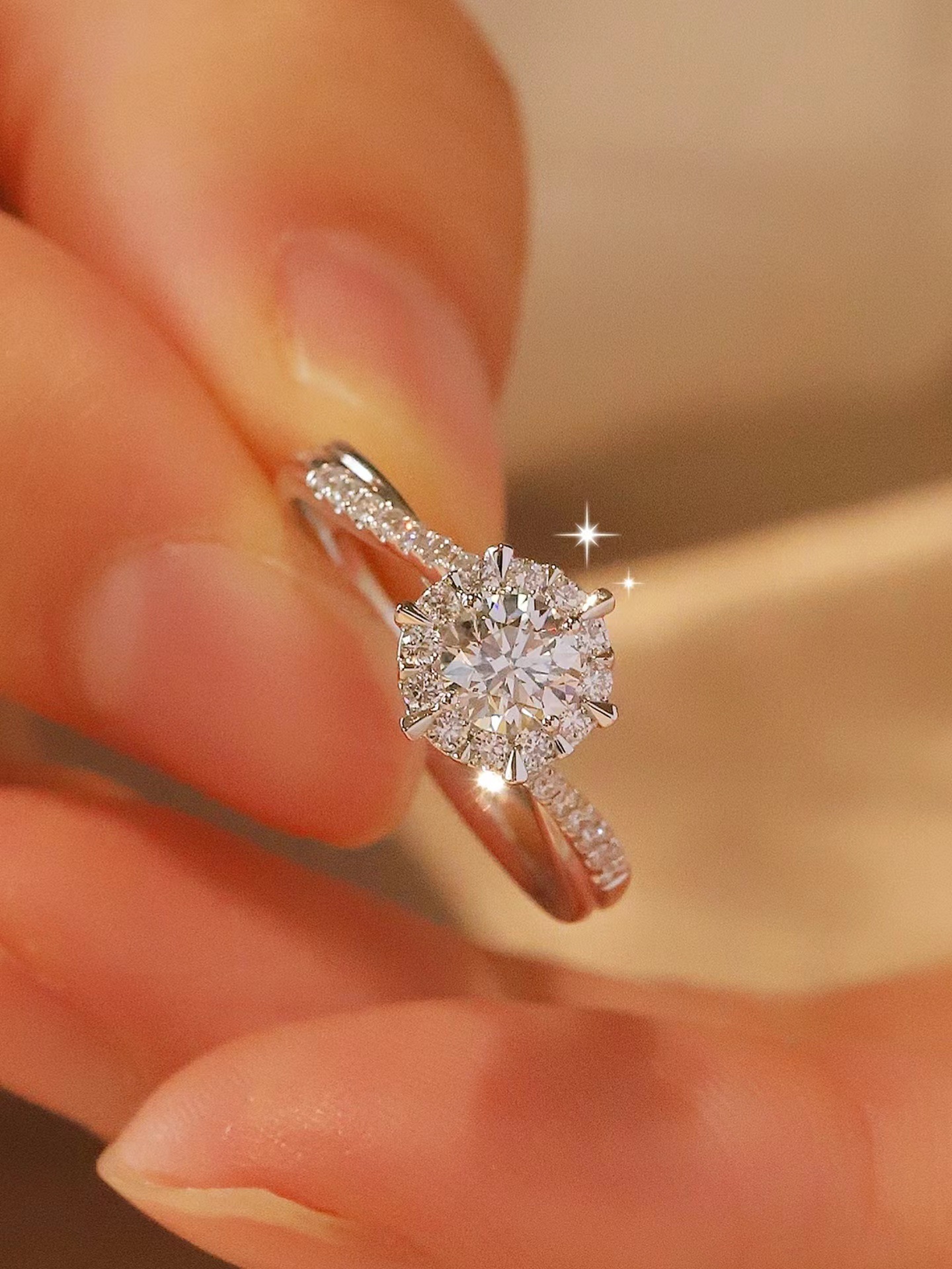 d色莫桑石钻戒1克拉纯银情侣求婚结婚戒指送女友闺蜜生日礼物包邮