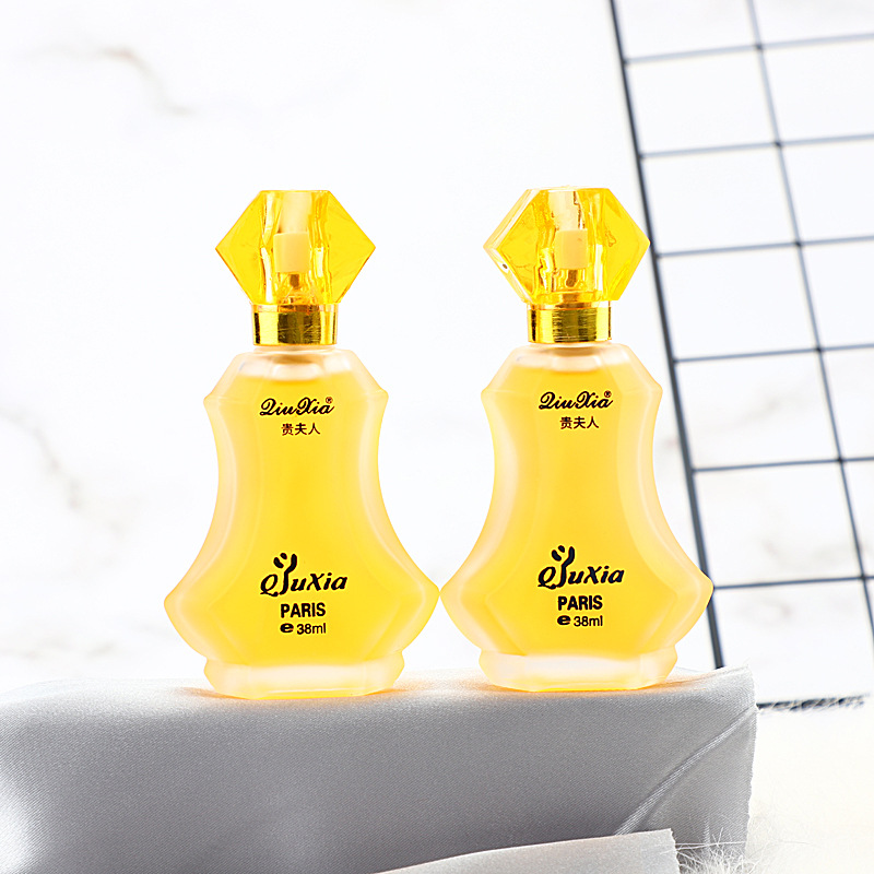 Qiuxia Noble Lady Perfume for Women Long-Lasting Light Perfume Internet Hot Non-Mainstream Fresh Elegant Floral and Fruit Aroma Vietnam Wholesale