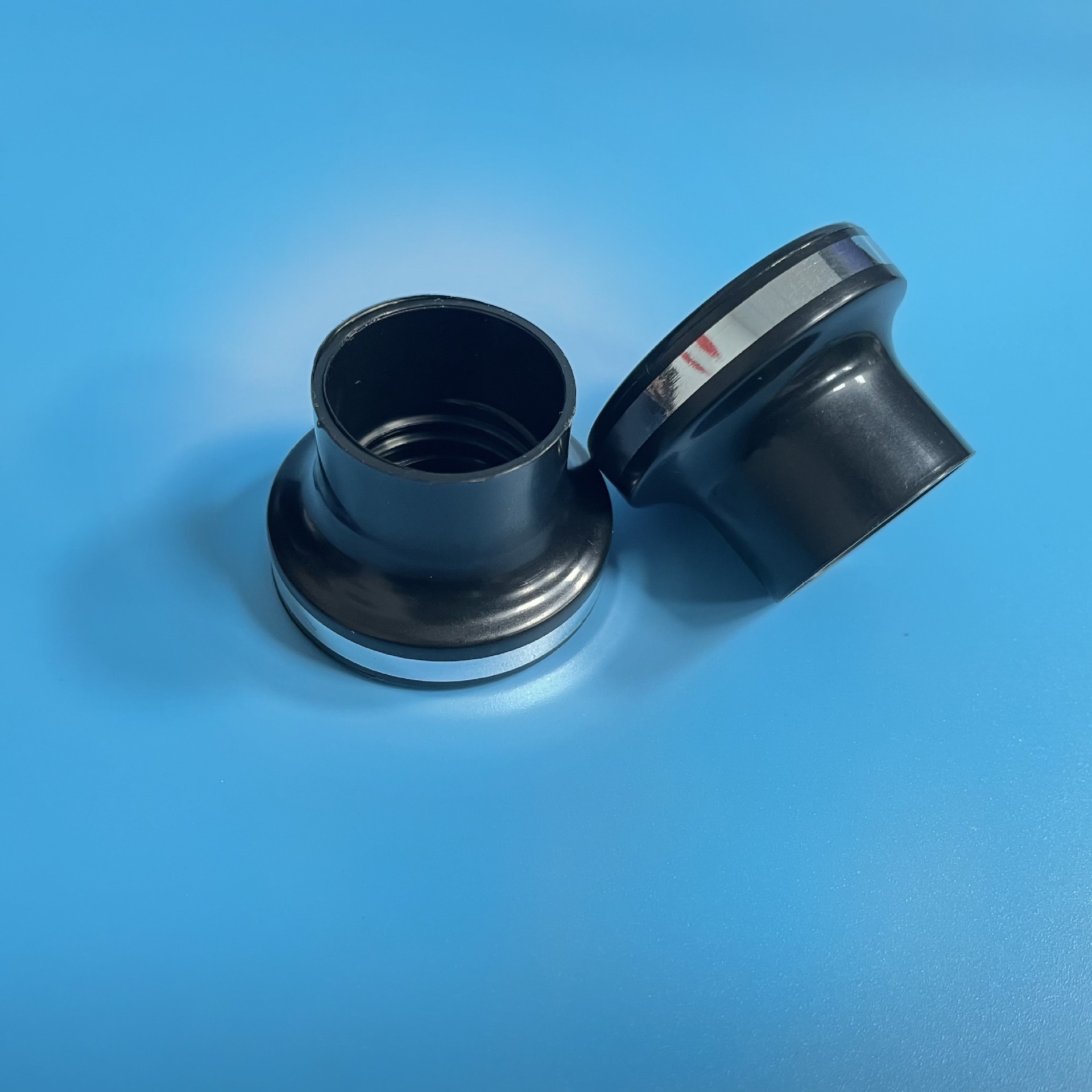 t24牙t型旋盖 护发素洗头水旋转黑色瓶盖厂家批发 小瓶子旋转盖