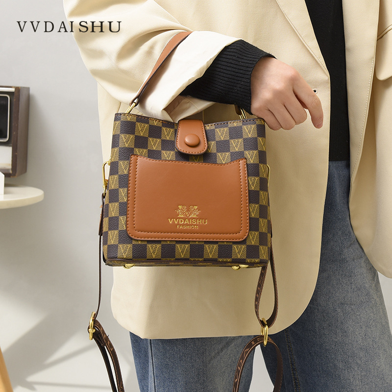 唯唯袋鼠2023新款直播款水桶包格子女包女士单肩包时尚百搭斜挎包