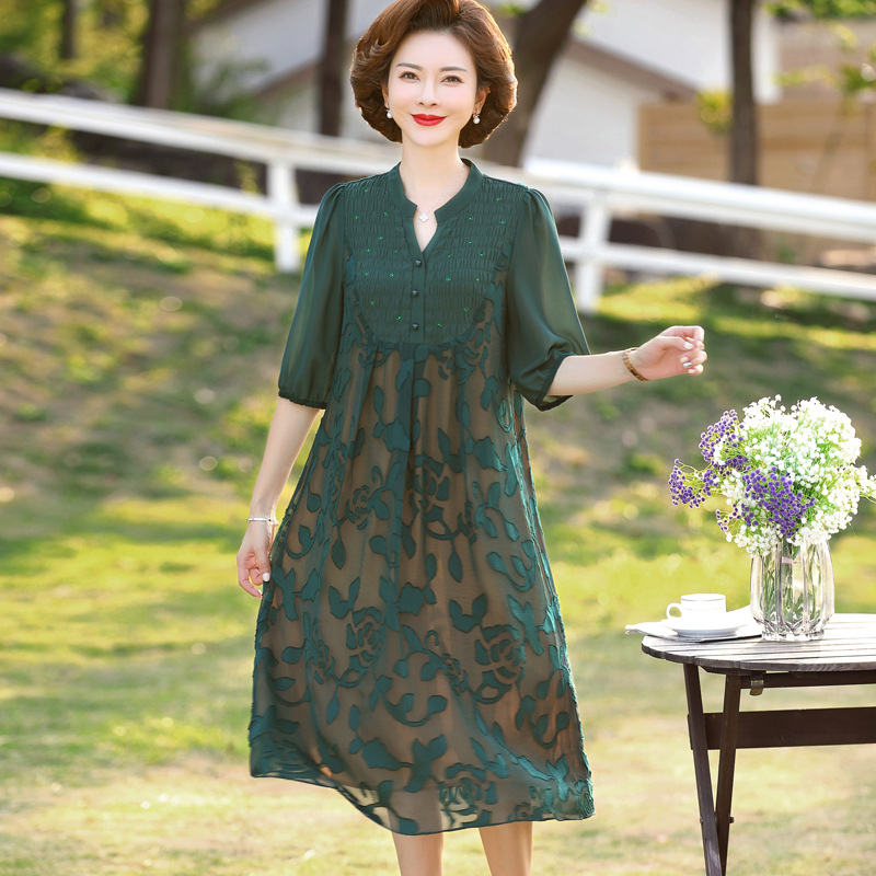 母亲节妈妈夏装大码雪纺连衣裙2024新款中老年女装时尚洋气质裙子