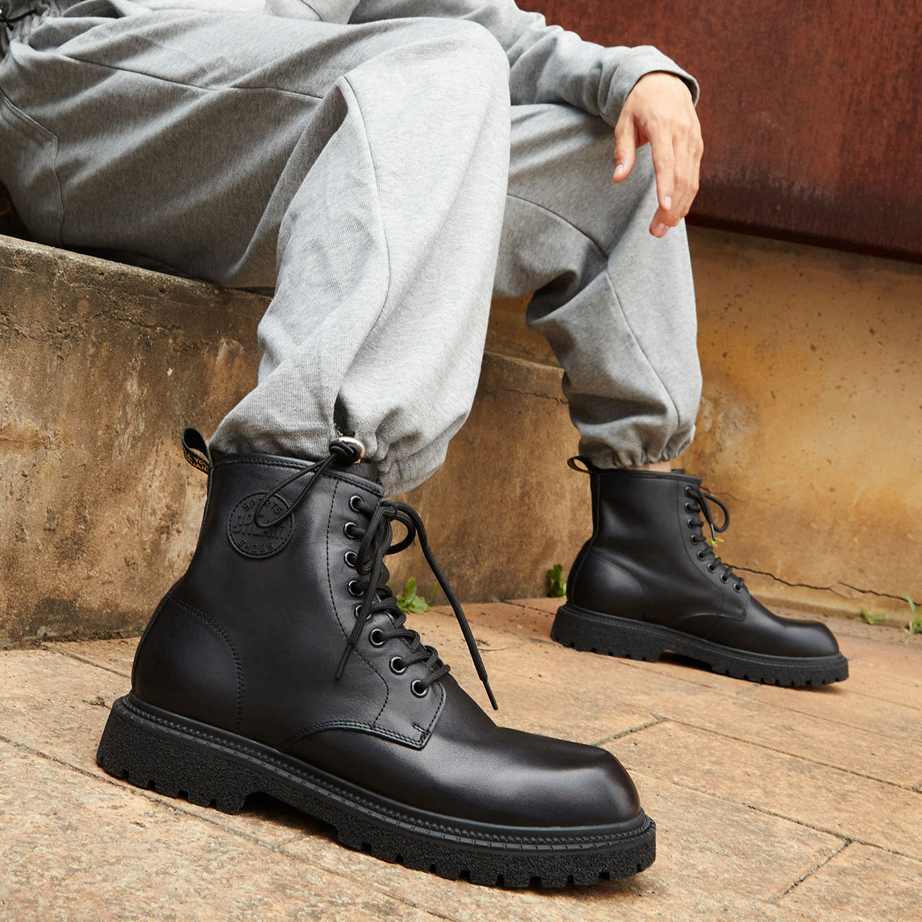 奥康男鞋2021年冬季新款高帮马丁靴英伦风保暖工装厚底男靴