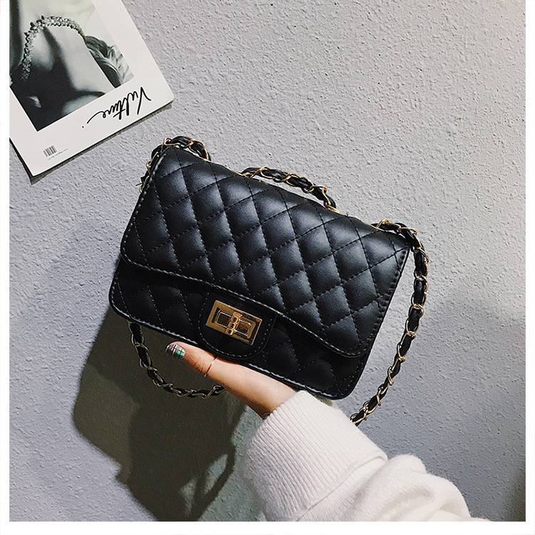 Women's Bag 2022 New Fashionable Korean Style Diamond Plaid Chain Bag Classic Style Shoulder Crossbody Bag Women's Bag All-Match Small Square Bag