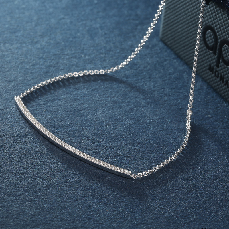 apm笑脸项链女2021年新款微笑锁骨链礼物轻奢小众毛衣链银925