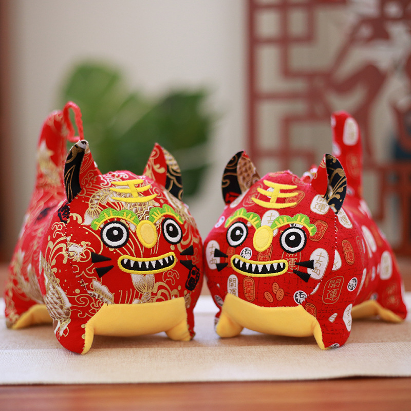 2022年虎年吉祥物毛绒玩具花布老虎公仔创意虎头布娃娃礼logo