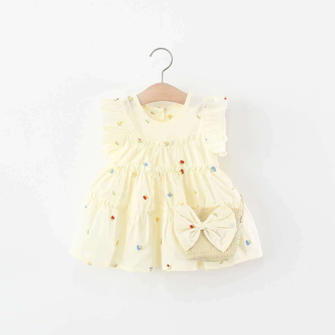 夏季新款童装批发绣小花朵棉布女童飞袖连衣裙送同款包包直播供货