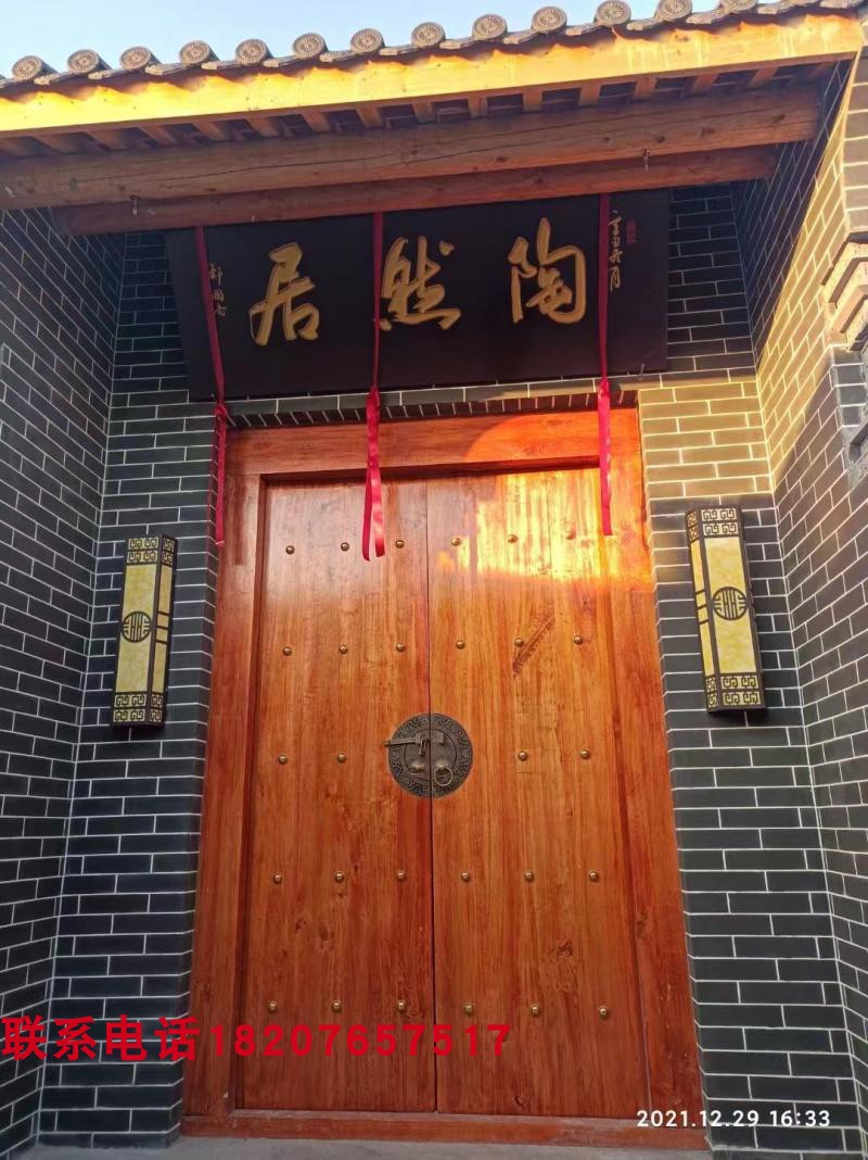 仿古庭院实木大门