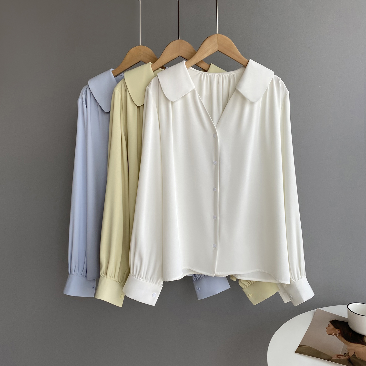 滔川灯笼袖娃娃领衬衫女2021春夏法式设计感气质露锁骨上衣 760